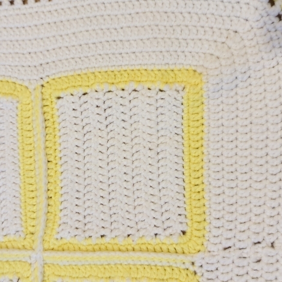 HANDMADE hand knit crochet blanket 42”x30” - Picture 4 of 7
